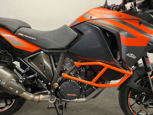 ktm - 1290-super-adventure-s