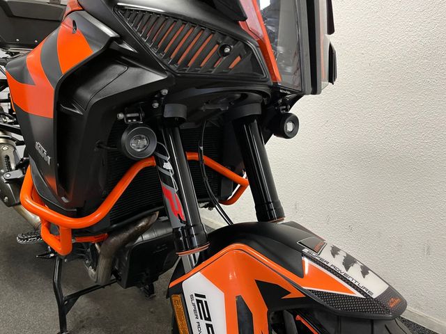 ktm - 1290-super-adventure-s