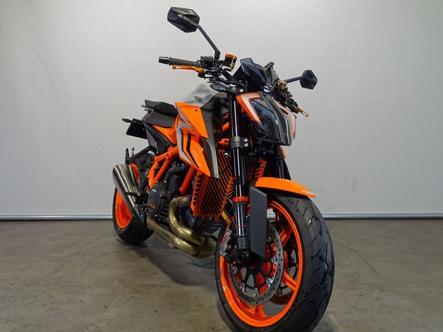 ktm - 1290-super-duke-r