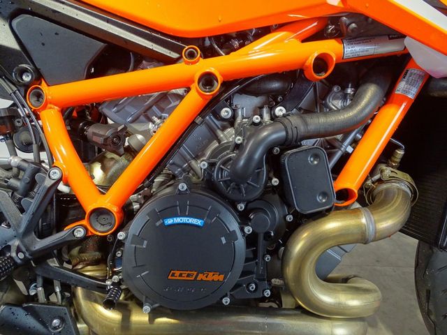 ktm - 1290-super-duke-r