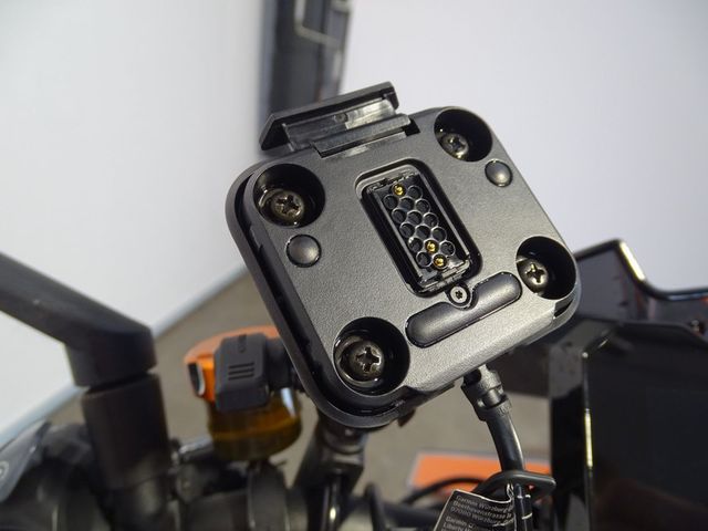 ktm - 1290-super-duke-r