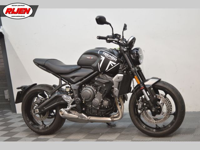triumph - trident-660