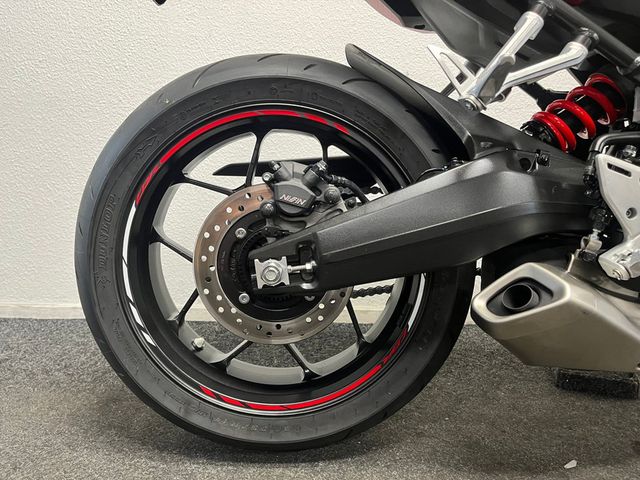 honda - cbr-650-r