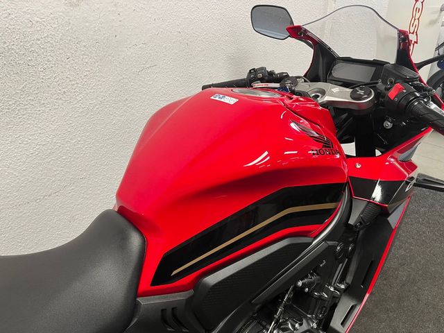 honda - cbr-650-r