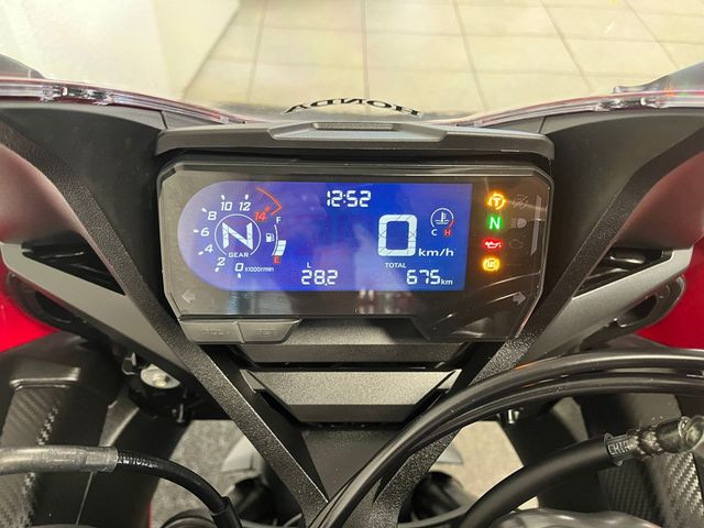 honda - cbr-650-r