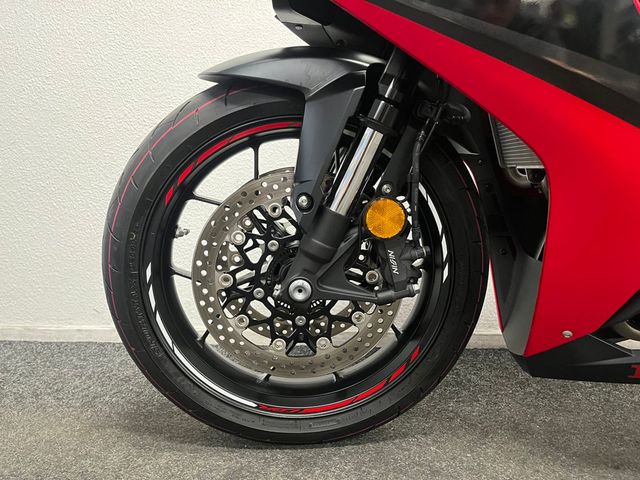 honda - cbr-650-r