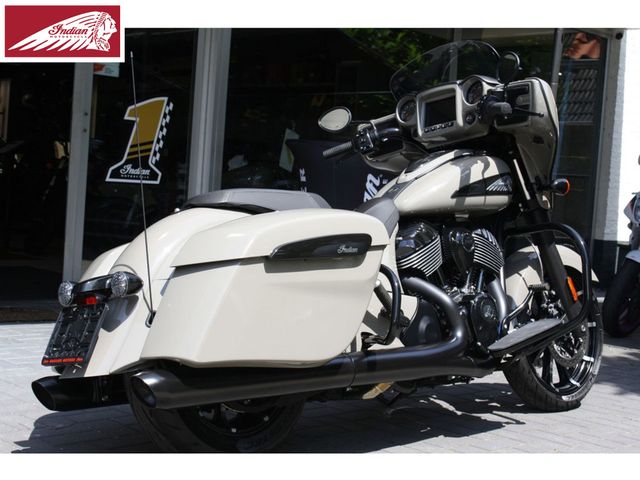 indian - chieftain-dark-horse