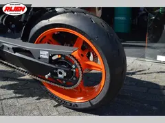 KTM 990 Duke R 2026 nieuw – foto 13 van 17