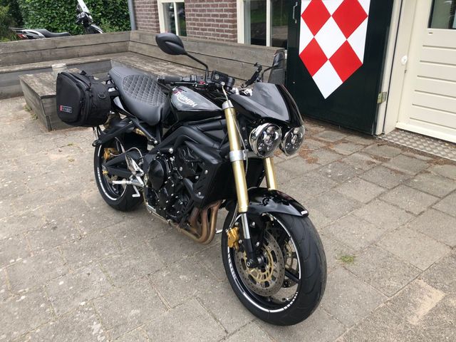 triumph - street-triple-675