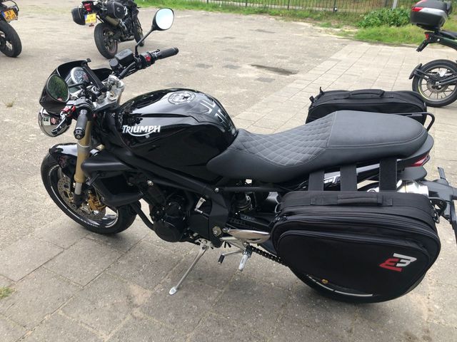 triumph - street-triple-675