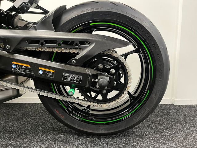 kawasaki - z900