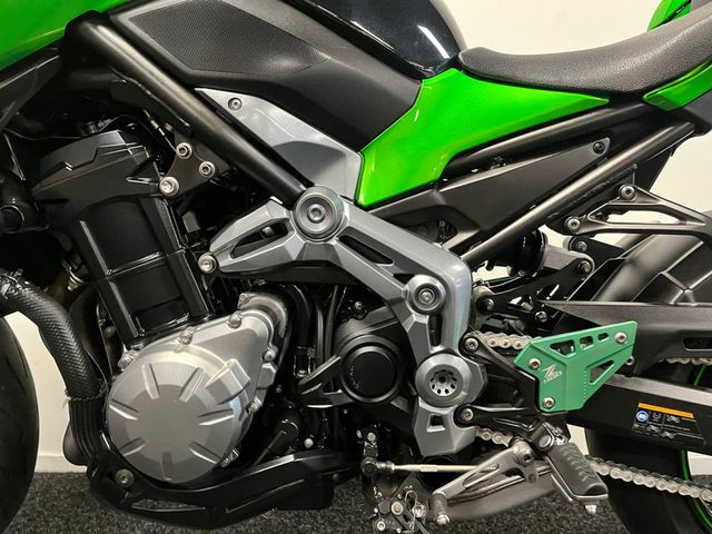 kawasaki - z900