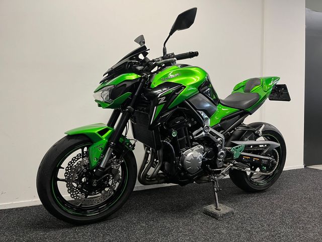 kawasaki - z900