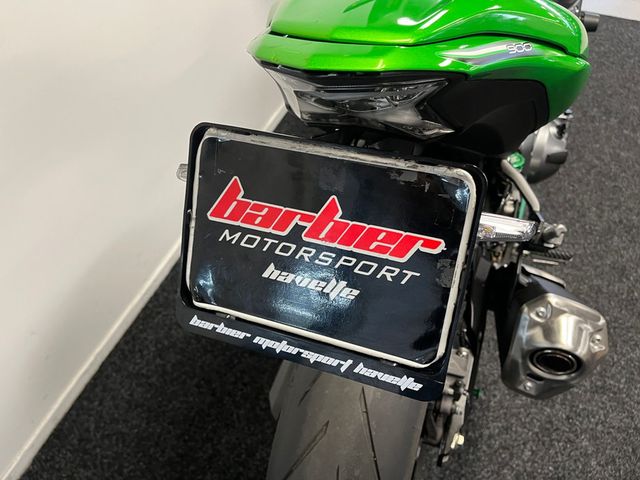 kawasaki - z900