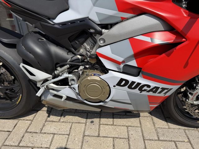 ducati - panigale-v4-s-corse