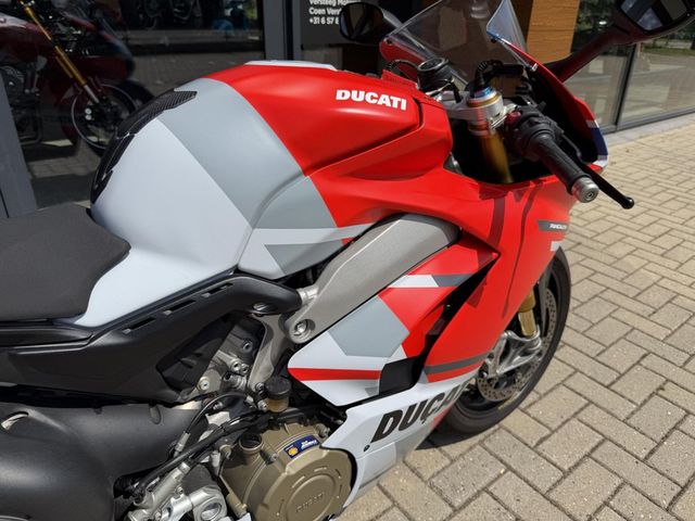 ducati - panigale-v4-s-corse