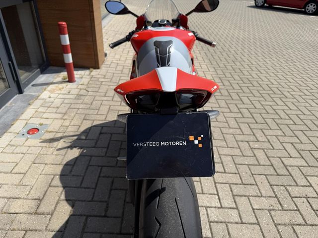 ducati - panigale-v4-s-corse