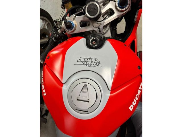 ducati - panigale-v4-s-corse