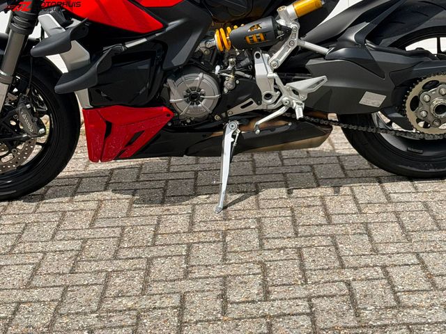 ducati - streetfighter-v2