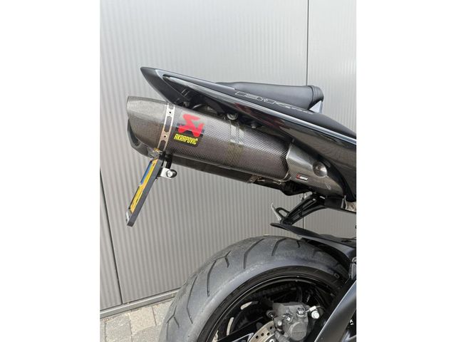 suzuki - b-king-1300