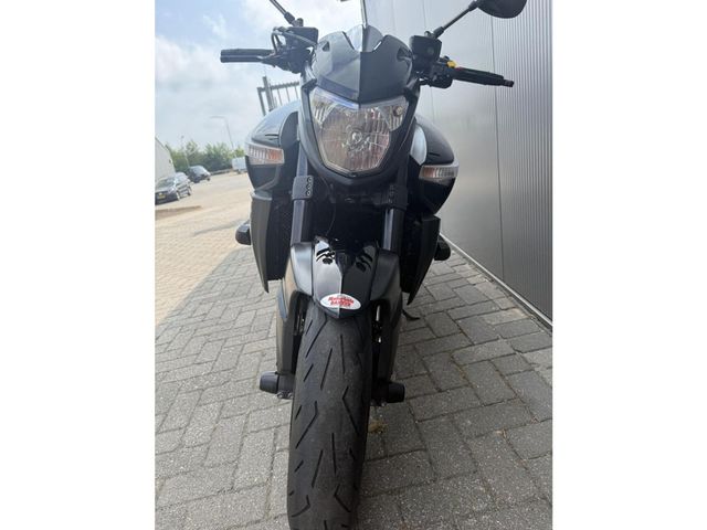 suzuki - b-king-1300