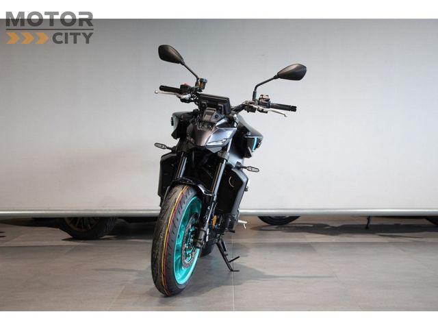 yamaha - mt-09-y-amt