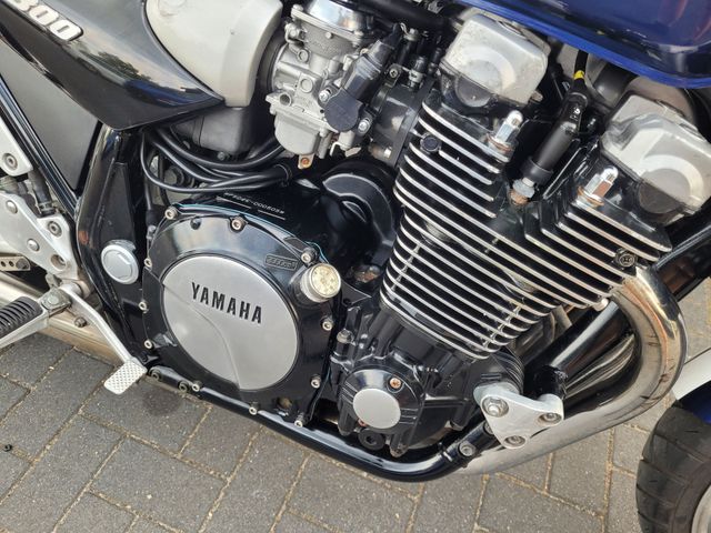 yamaha - xjr-1300