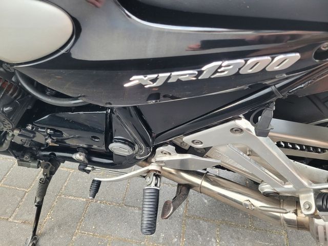 yamaha - xjr-1300