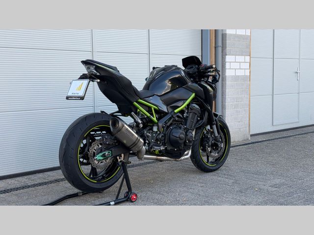 kawasaki - z900