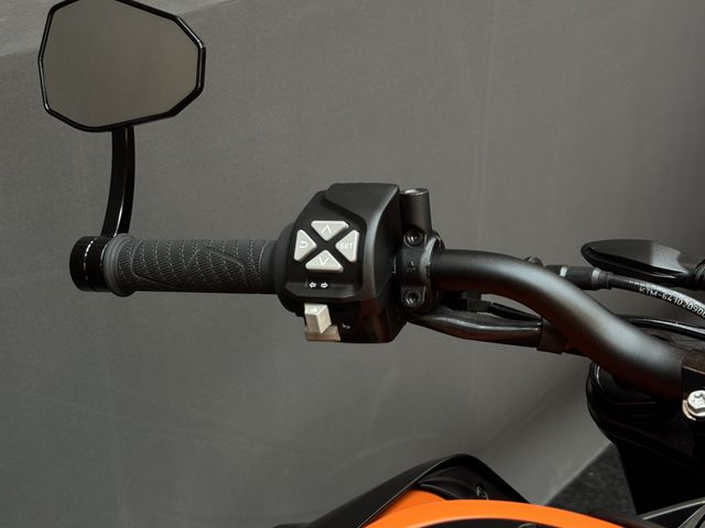 ktm - 890-duke-gp