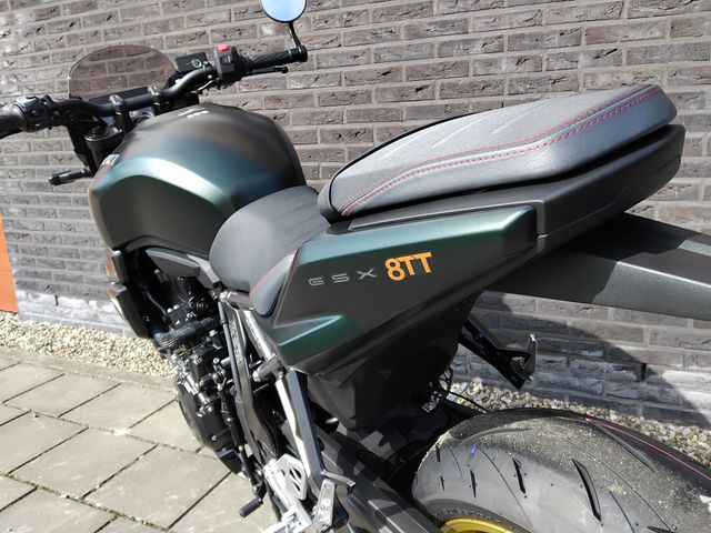suzuki - gsx-8tt