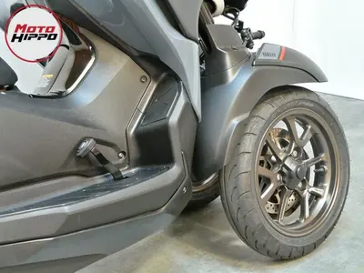 YAMAHA TRICITY 300 – foto 4