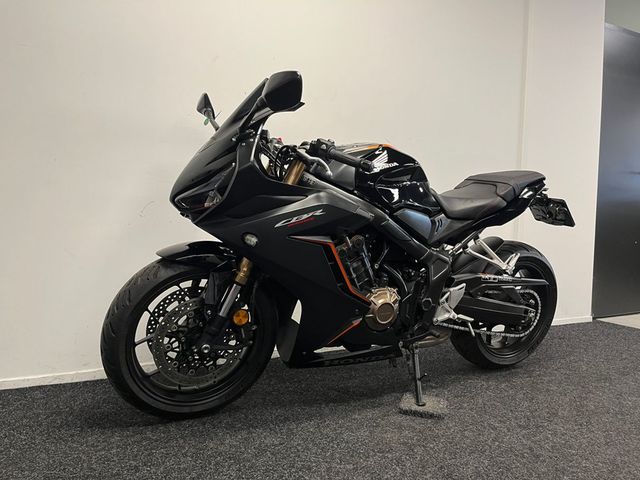 honda - cbr-650-r