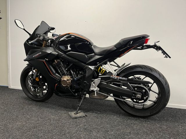 honda - cbr-650-r