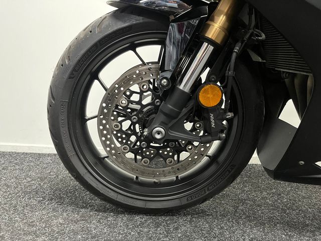 honda - cbr-650-r