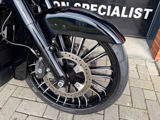 harley-davidson - street-glide-special-flhxs