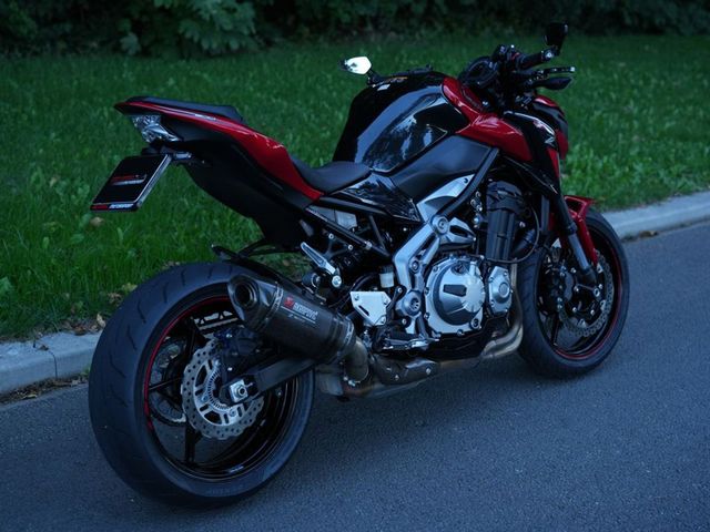 kawasaki - z900