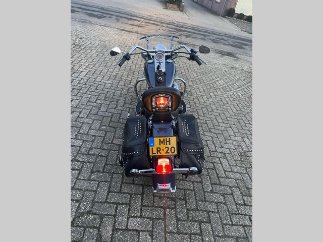 harley-davidson - heritage-softail-classic-flstc