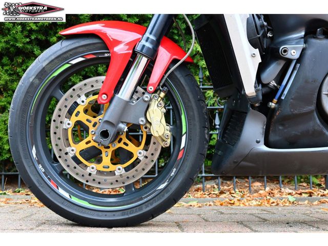 aprilia - tuono-1000-r