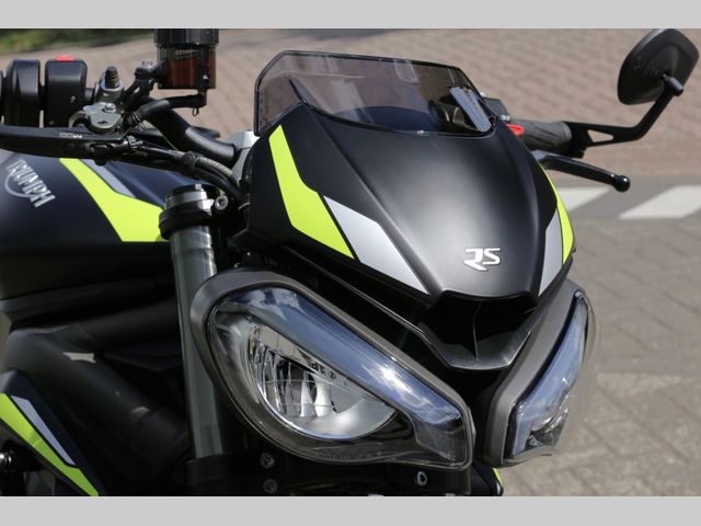 triumph - street-triple-rs