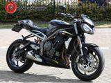 TRIUMPH STREET TRIPLE RS