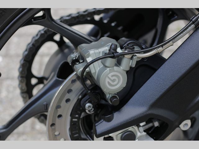 triumph - street-triple-rs