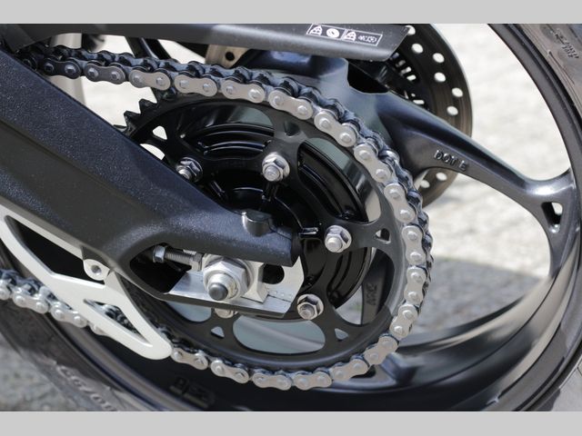 triumph - street-triple-rs