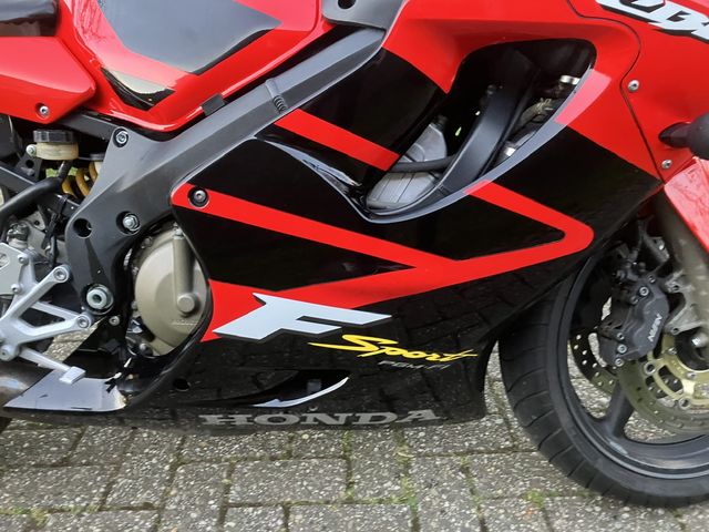 honda - cbr-600-fs--sport