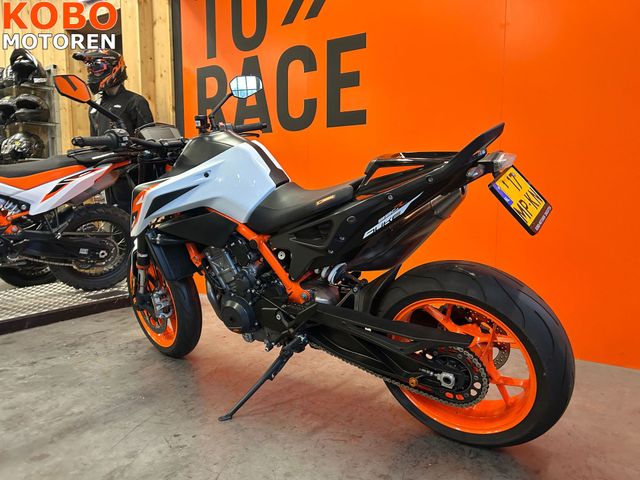 ktm - 890-duke-r