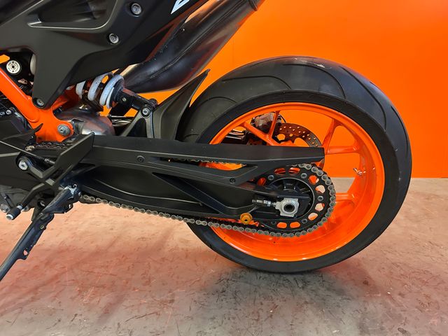ktm - 890-duke-r
