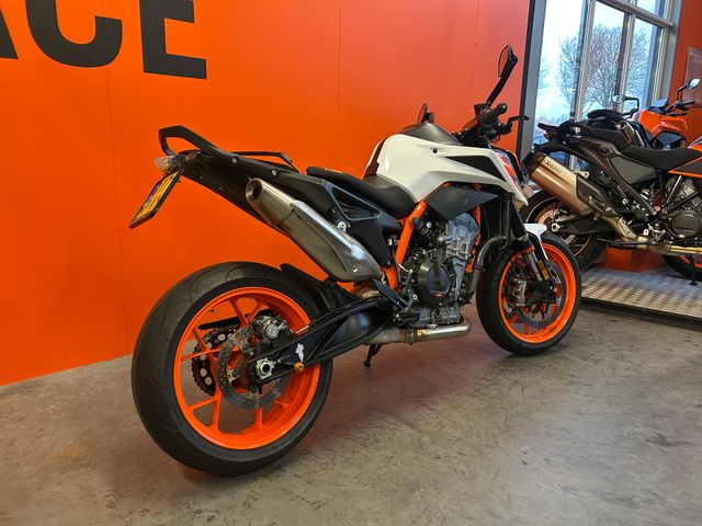 ktm - 890-duke-r