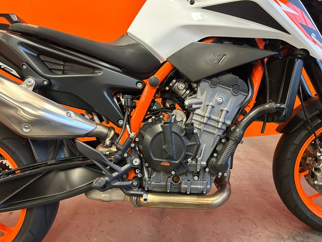 ktm - 890-duke-r