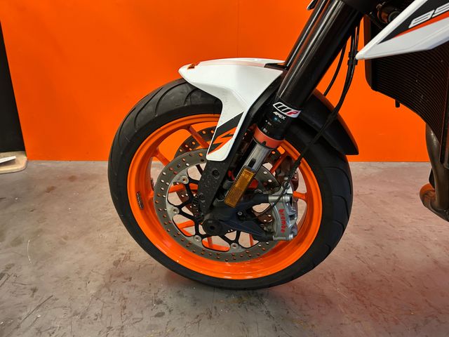 ktm - 890-duke-r