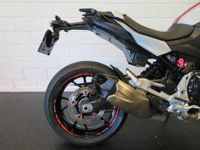 bmw - f-900-r